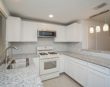 2810 Grants Lake Boulevard - Photo Thumbnail 19