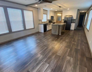 14 Laurel Court - Photo Thumbnail 7