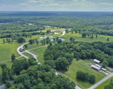 14 Laurel Court - Photo Thumbnail 2