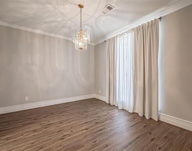 15211 Camino Del Sol Drive - Photo Thumbnail 8