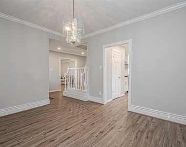 15211 Camino Del Sol Drive - Photo Thumbnail 12