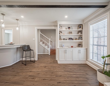 15211 Camino Del Sol Drive - Photo Thumbnail 17