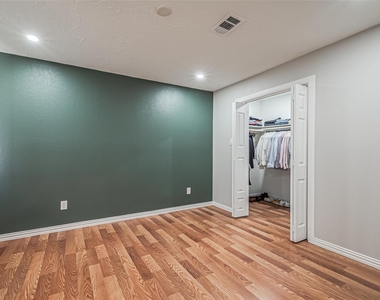15211 Camino Del Sol Drive - Photo Thumbnail 31
