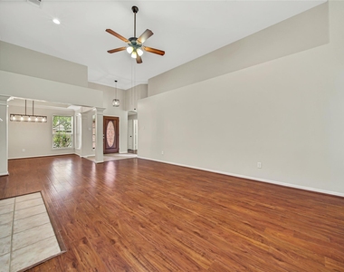 14526 Red Tailed Hawk Lane - Photo Thumbnail 8