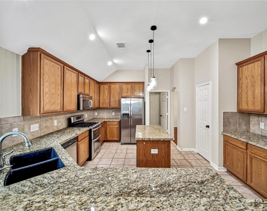 14526 Red Tailed Hawk Lane - Photo Thumbnail 10