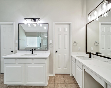 14526 Red Tailed Hawk Lane - Photo Thumbnail 26
