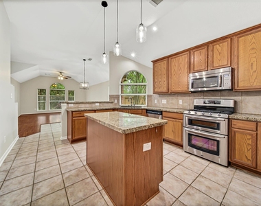 14526 Red Tailed Hawk Lane - Photo Thumbnail 13