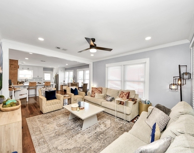 916 W Cottage Street - Photo Thumbnail 7