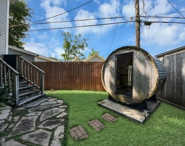 916 W Cottage Street - Photo Thumbnail 24
