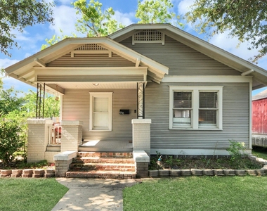 916 W Cottage Street - Photo Thumbnail 1