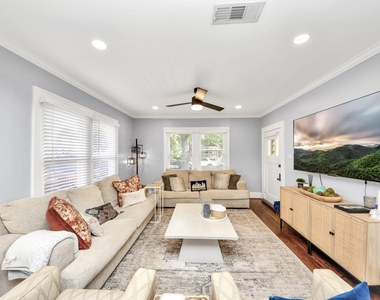 916 W Cottage Street - Photo Thumbnail 9