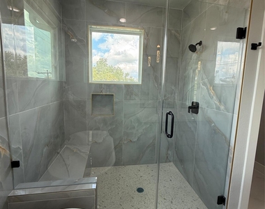 3101 Live Oak Street - Photo Thumbnail 10