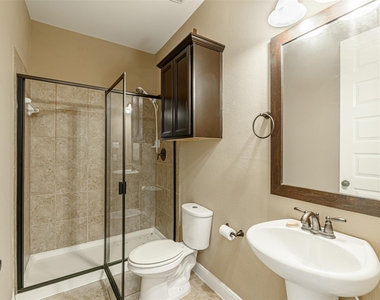 4607 Rockton Hills Lane - Photo Thumbnail 10