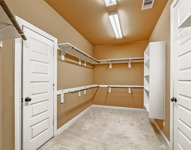 4607 Rockton Hills Lane - Photo Thumbnail 34