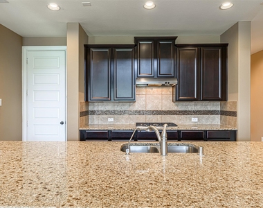 4607 Rockton Hills Lane - Photo Thumbnail 13