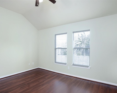 6214 Southcott Court - Photo Thumbnail 12