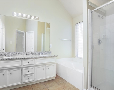 6214 Southcott Court - Photo Thumbnail 15