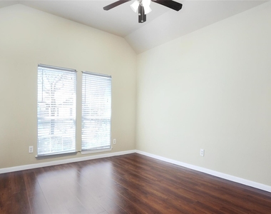 6214 Southcott Court - Photo Thumbnail 3