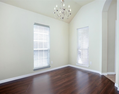 6214 Southcott Court - Photo Thumbnail 4