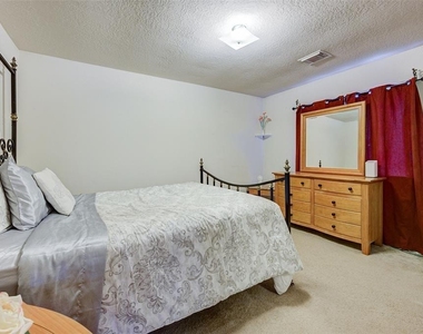 17015 Maricella Circle - Photo Thumbnail 19