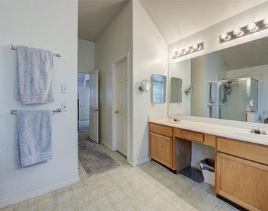 17015 Maricella Circle - Photo Thumbnail 16