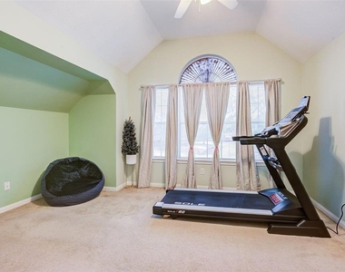 17015 Maricella Circle - Photo Thumbnail 22