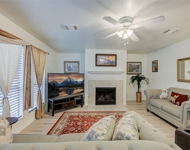 17015 Maricella Circle - Photo Thumbnail 2