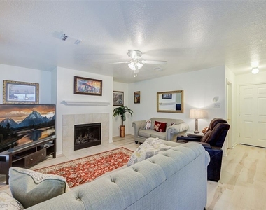 17015 Maricella Circle - Photo Thumbnail 3