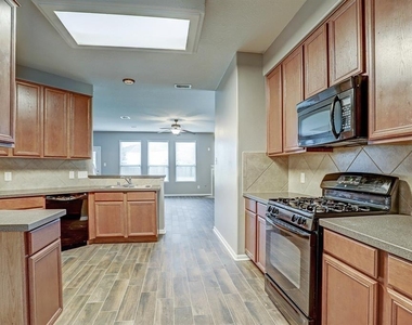 29362 Alba Rose Drive - Photo Thumbnail 1