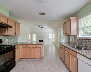 11714 Sweet Willow Court - Photo Thumbnail 12