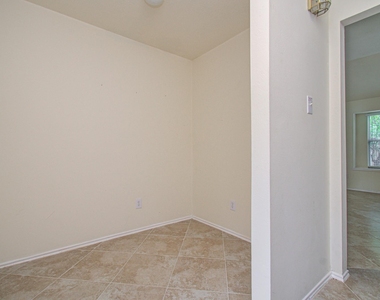 11714 Sweet Willow Court - Photo Thumbnail 21