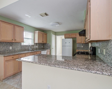 11714 Sweet Willow Court - Photo Thumbnail 9