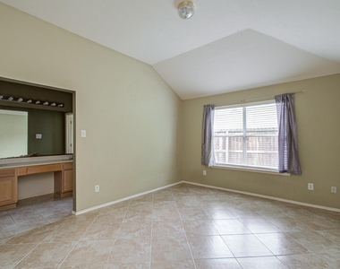 11714 Sweet Willow Court - Photo Thumbnail 17
