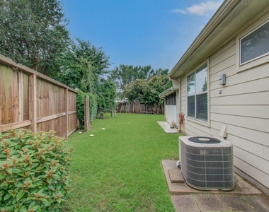 11714 Sweet Willow Court - Photo Thumbnail 35