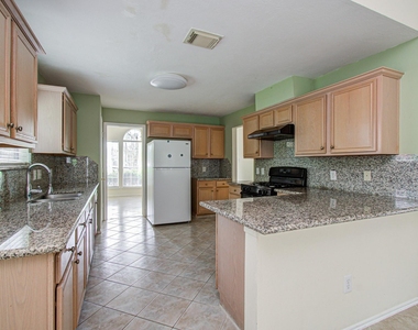 11714 Sweet Willow Court - Photo Thumbnail 8