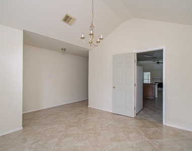 11714 Sweet Willow Court - Photo Thumbnail 5