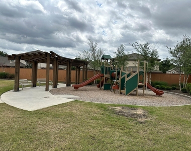 1172 Clonmore Court - Photo Thumbnail 25