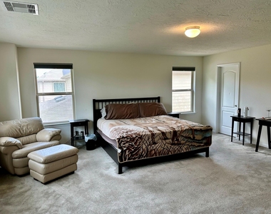 1172 Clonmore Court - Photo Thumbnail 9