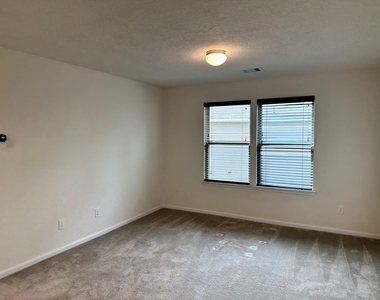1172 Clonmore Court - Photo Thumbnail 18