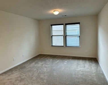 1172 Clonmore Court - Photo Thumbnail 16
