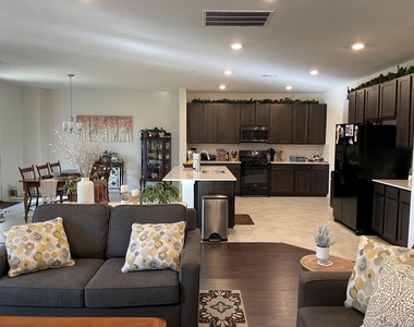 1172 Clonmore Court - Photo Thumbnail 6