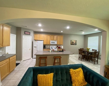 26 Baccara Place - Photo Thumbnail 4