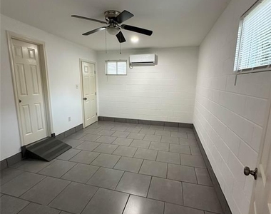 614 Ross Street - Photo Thumbnail 5