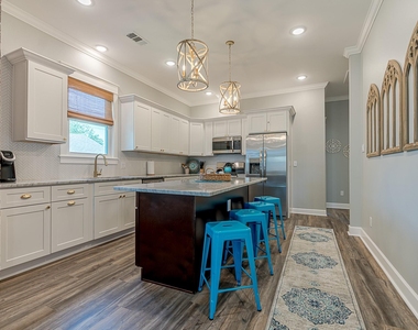 1224 Avenue K - Photo Thumbnail 8