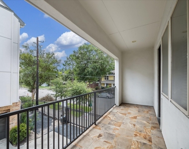 1412 Cleburne Street - Photo Thumbnail 12