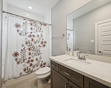 1412 Cleburne Street - Photo Thumbnail 24