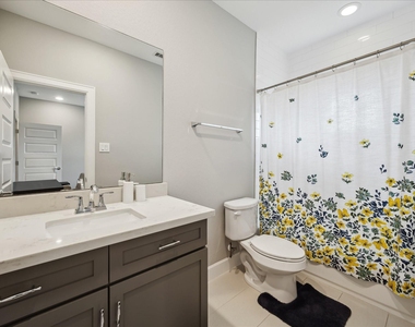 1412 Cleburne Street - Photo Thumbnail 27