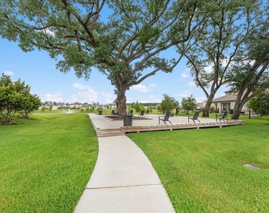 11702 Glossy Oak Lane - Photo Thumbnail 22