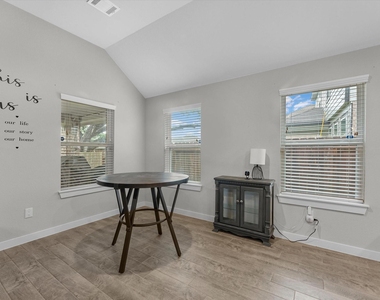 11702 Glossy Oak Lane - Photo Thumbnail 8