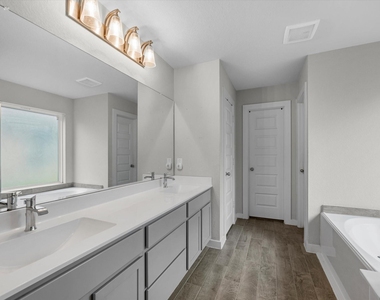 11702 Glossy Oak Lane - Photo Thumbnail 10